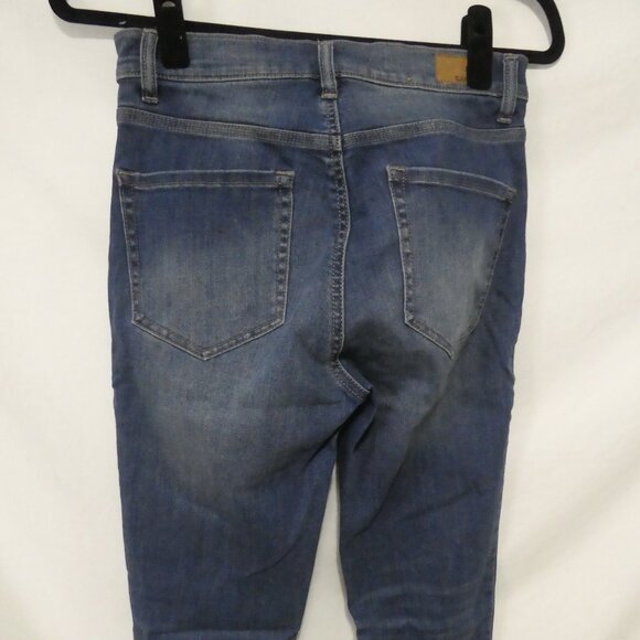 GARAGE - High Rise | size 7 | Classic Blue Jeans with Faded Design - Picture 13 of 16